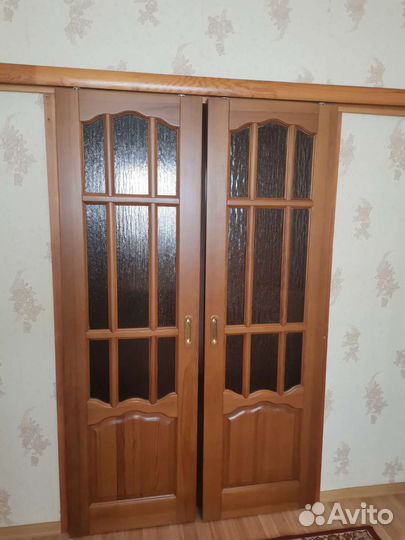 Двери межкомнатные из массива сосна бу