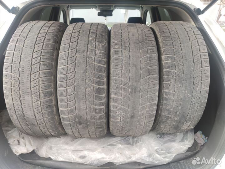 Triangle TR777 235/65 R17