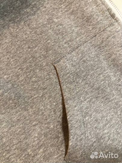 Серая кофта на молнии