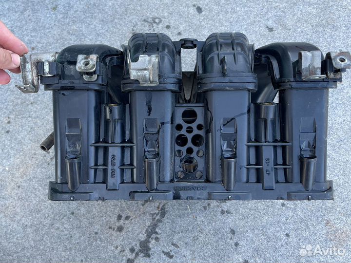 Впускной коллектор lancer 10