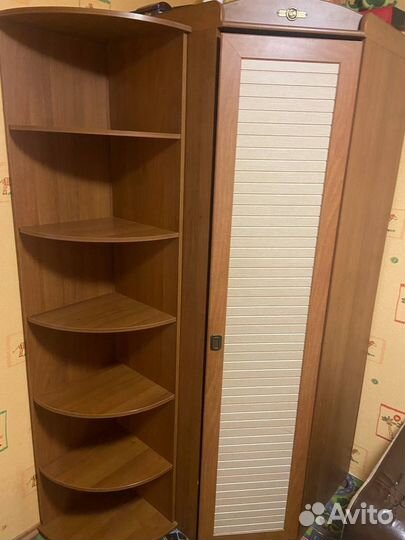 Стеллаж, стол,шкаф