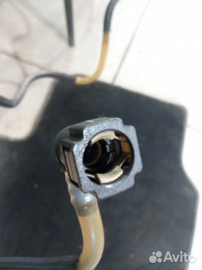 Патрубок Volvo S40