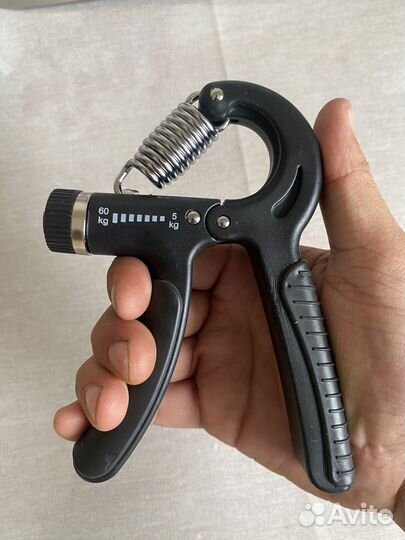 Эспандер кистевой регулируемый