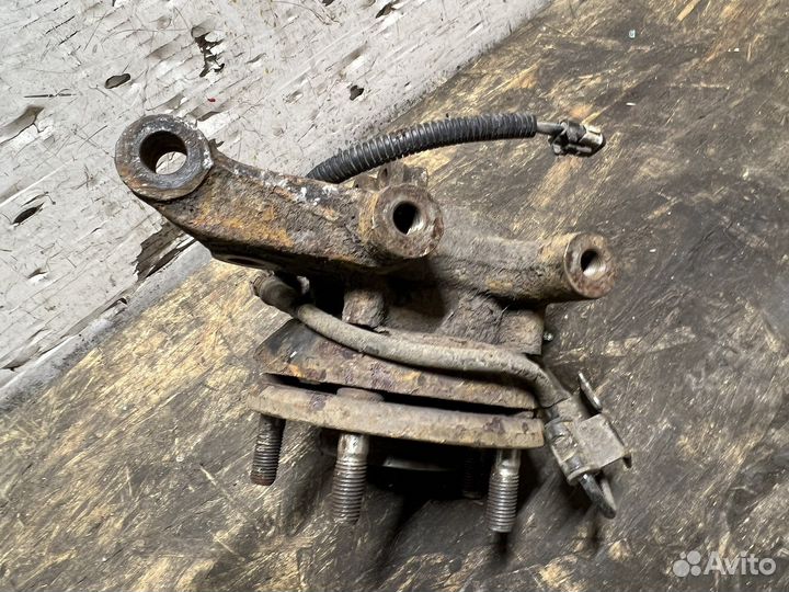 Кулак передний левый Kia Ceed 1 ED 06-10г