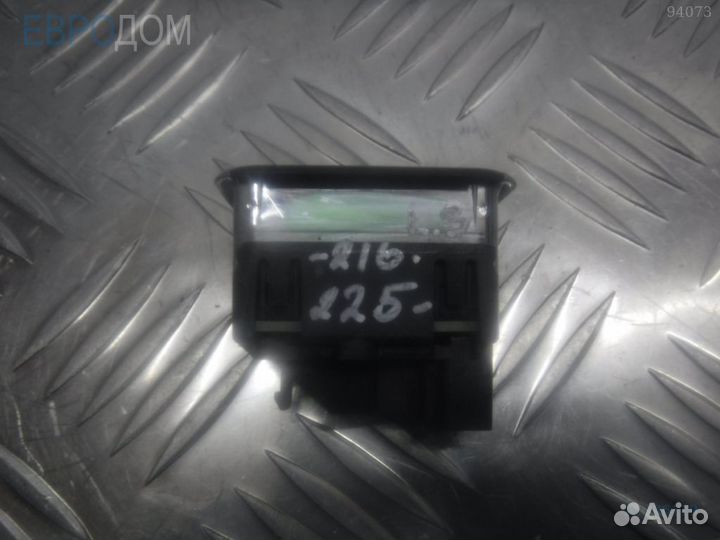 Кнопка стеклоподъемника задняя mercedes W204 s1106119