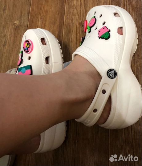 Crocs новые белые оригинал на платформе 37,38,39