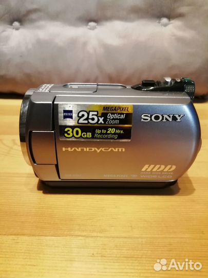 Цифровая видеокамера Sony Handycam HDD
