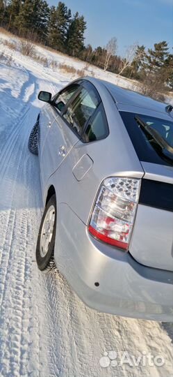 Toyota Prius 1.5 CVT, 2011, 105 000 км