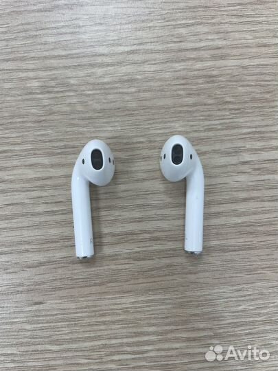 Б/у наушники airpods 2 (оригинал)