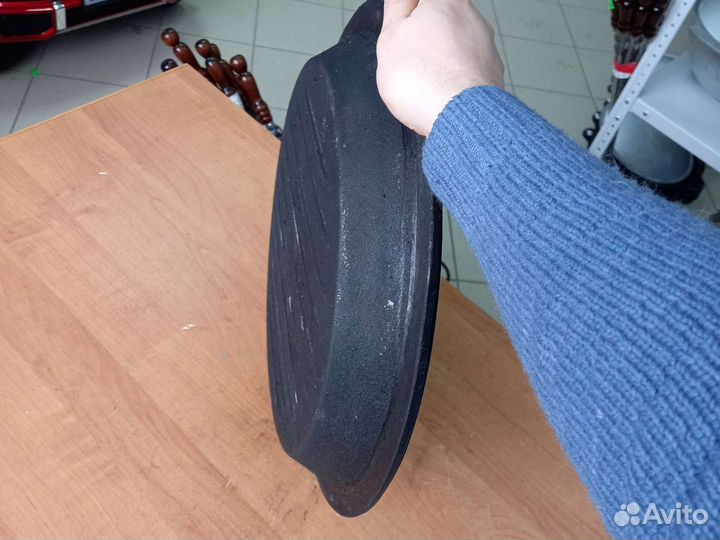 Крышка сковорода чугунная на казан 12л 40см