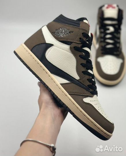 Кроссовки Air Jordan 1 x Travis Scott