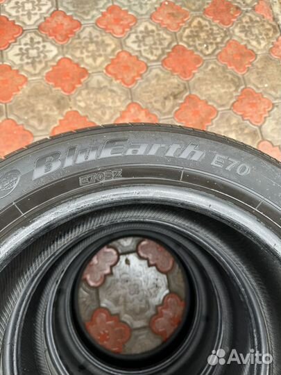 Yokohama BluEarth E70 215/55 R17