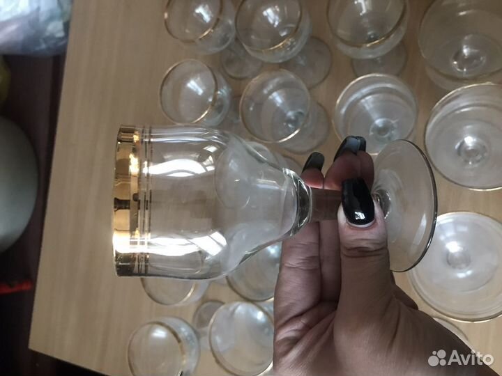 Набор бокалов и рюмок