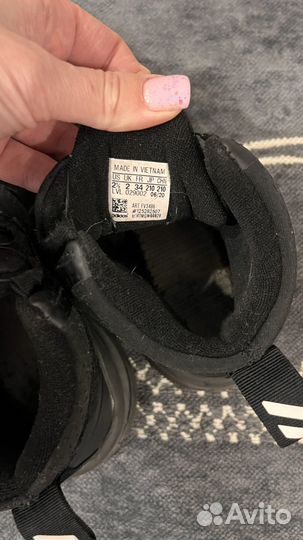 Ботинки adidas