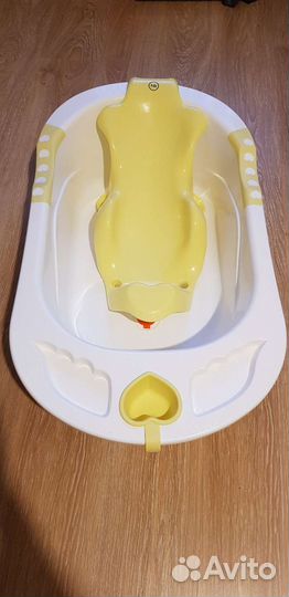 Ванночка для купания с горкой happy baby