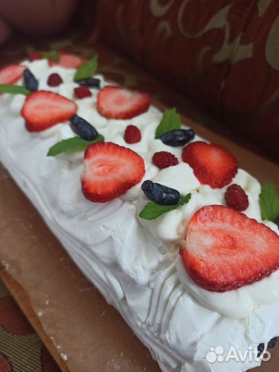 Меренговый рулет