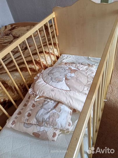 Детская кроватка