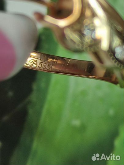 Золотое кольцо с бриллиантами 585*РФ