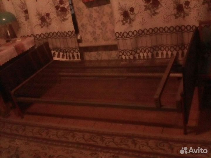 Кровать. Возможна доставка