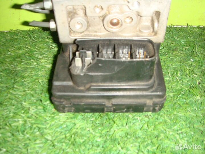 Блок ABS toyota NCP65 IST