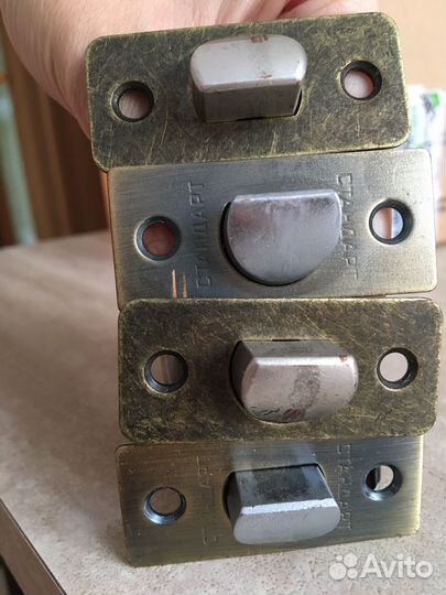 Замки на межкомнатные двери