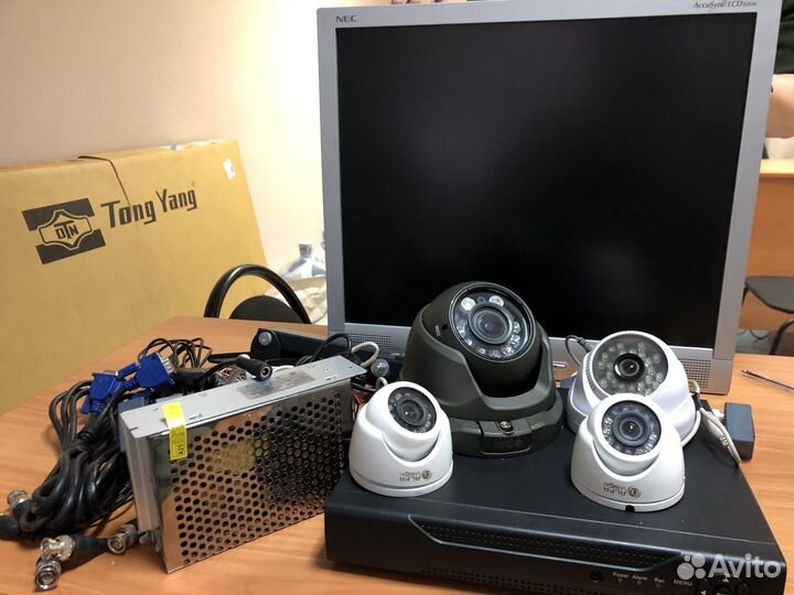 Видеонаблюдение на 4 камеры б/у с регистратором