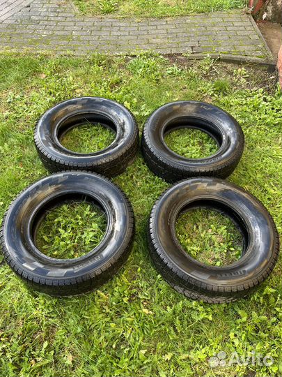 Pirelli Ice Zero FR 215/70 R16 100T