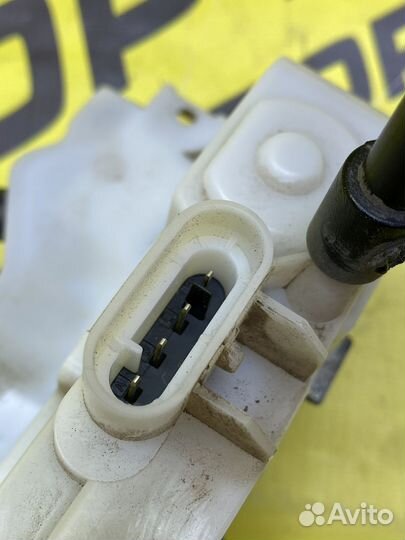 Замок двери передней левой Renault Megane 2