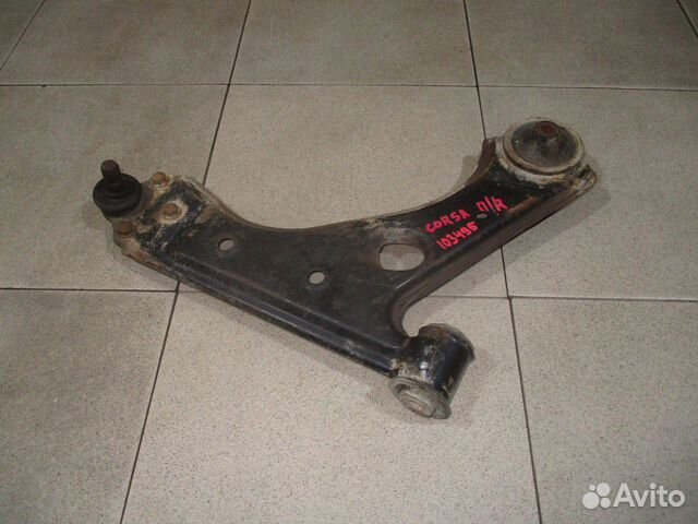 Рычаг передний правый Opel Corsa D