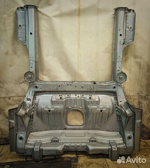 Задняя часть с лонжеронами Солярис 2