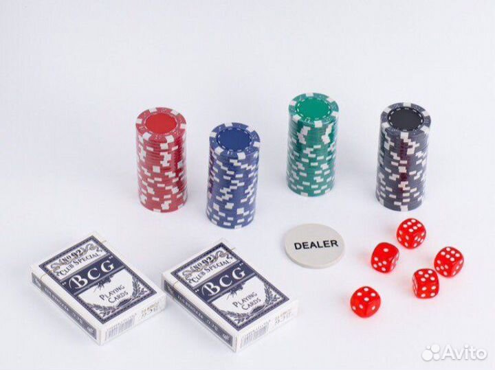 Покер в металлическом кейсе (карты 2 колоды, фишки