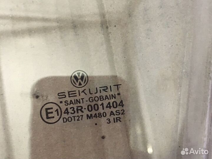 Стекло передней двери Volkswagen Phaeton (2684)