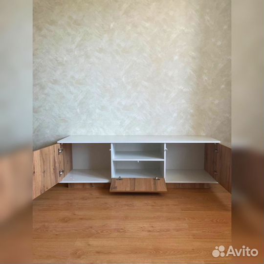 Подставка для телевизора