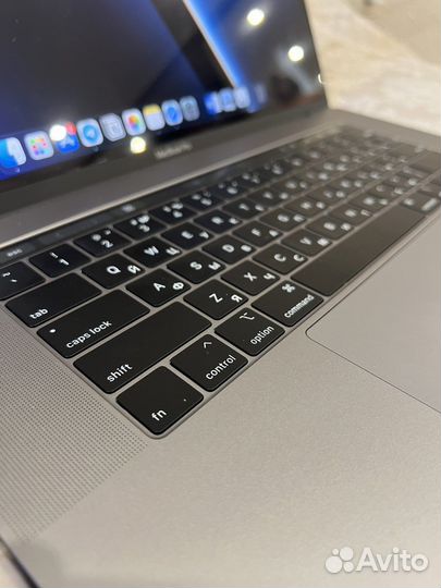 Apple MacBook Pro 15 inch 2019 идеал