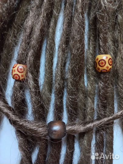 Шиньон из де-дред, де дреды