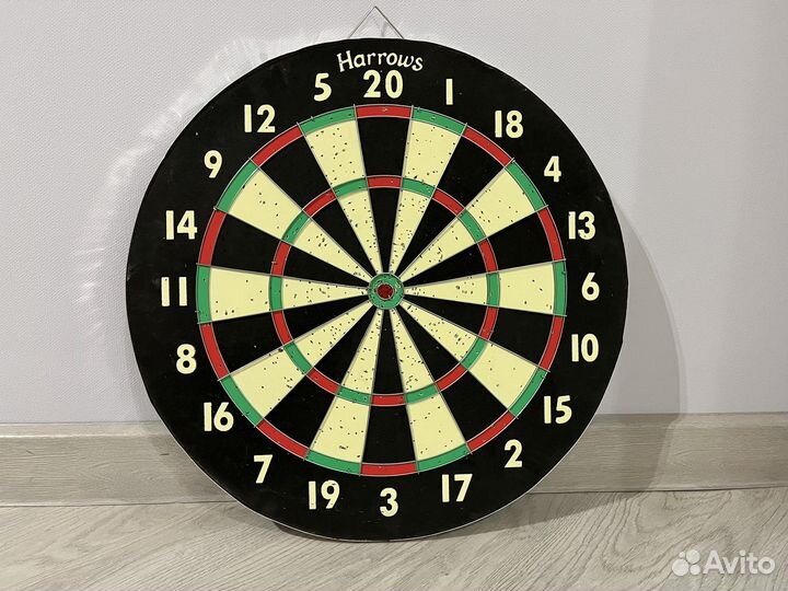 Мишень для дартс Harrows + 6 дротиков