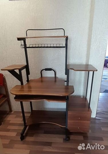 Компьютерный стол б/у