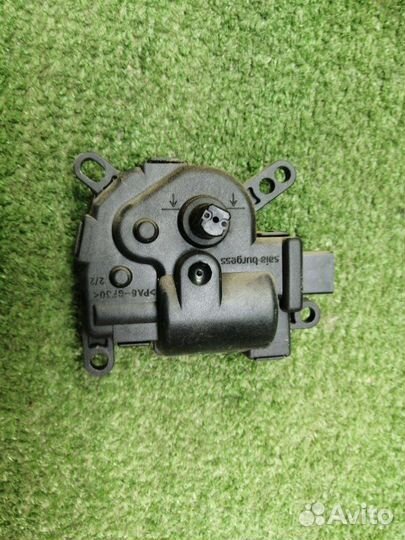 Сервопривод заслонки печки Ford Focus 2 седан 1.8