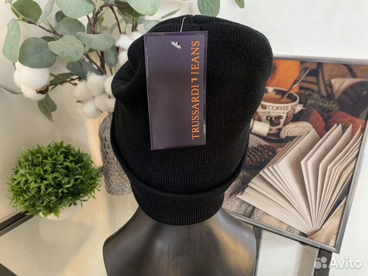 Шапка Trussardi