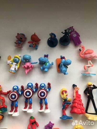 Игрушки из киндера пакетом