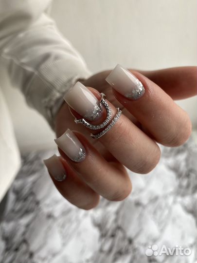 Маникюр на дому