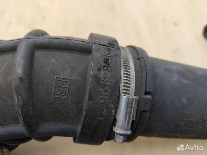 Патрубок воздушный Z20DMH Opel Antara Captiva