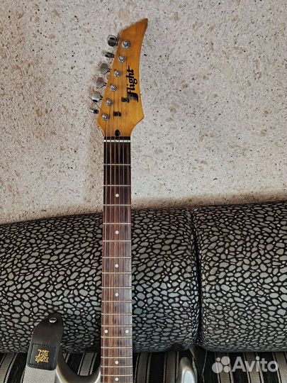 Гитара, примочка и комбик