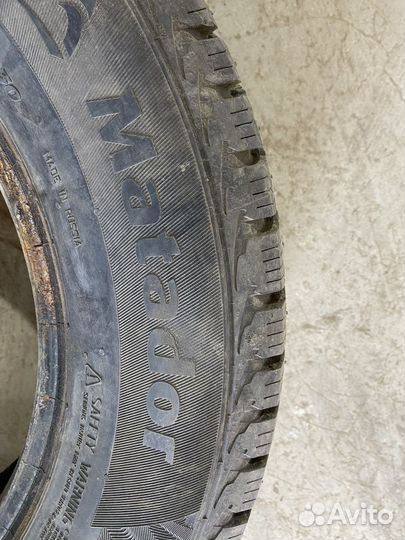 Matador MP 30 Sibir Ice 2 205/70 R16