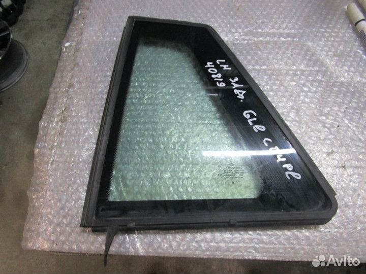 Стекло двери задней левой (форточка) Mercedes Benz