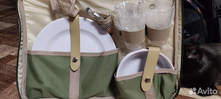 Набор для пикника с посудой