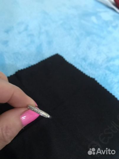 Кольцо из белого золота с бриллиантами