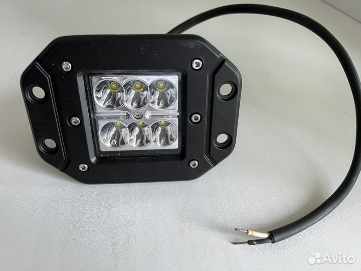 Фара рабочего света 12Вт встраиваемая