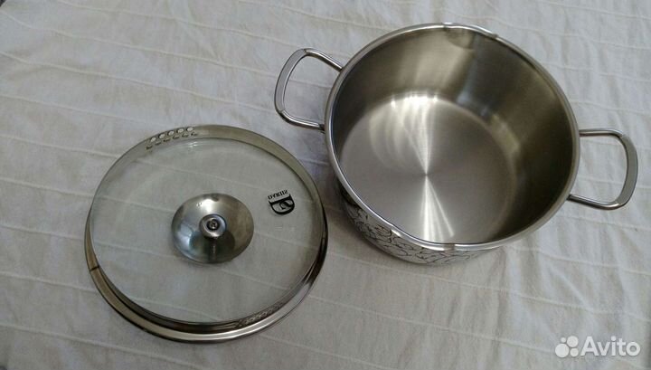 Кастрюля с крышкой Dariis 2,5л новая в коробке