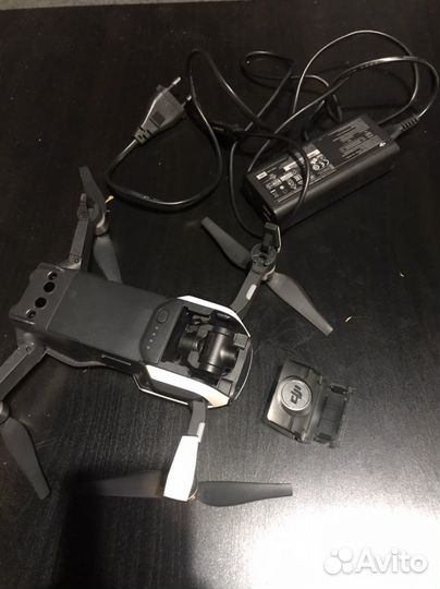 Квадрокоптер DJI Mavic Air